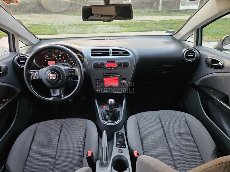 Seat Leon 1.8TSI  STYLE
