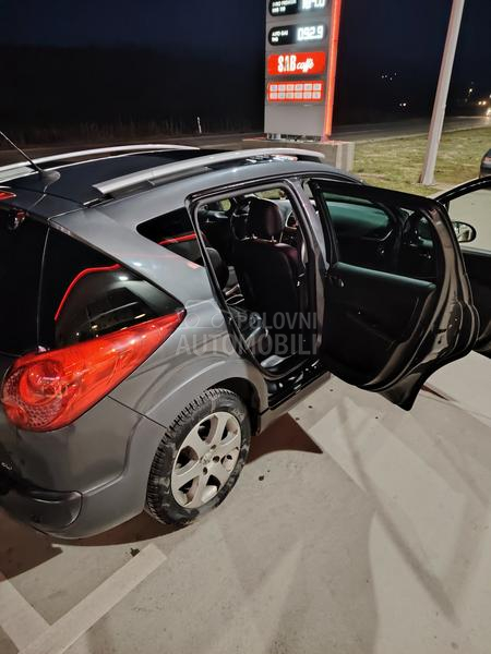 Peugeot 207 1.6 e-Hdi OUTDOOR