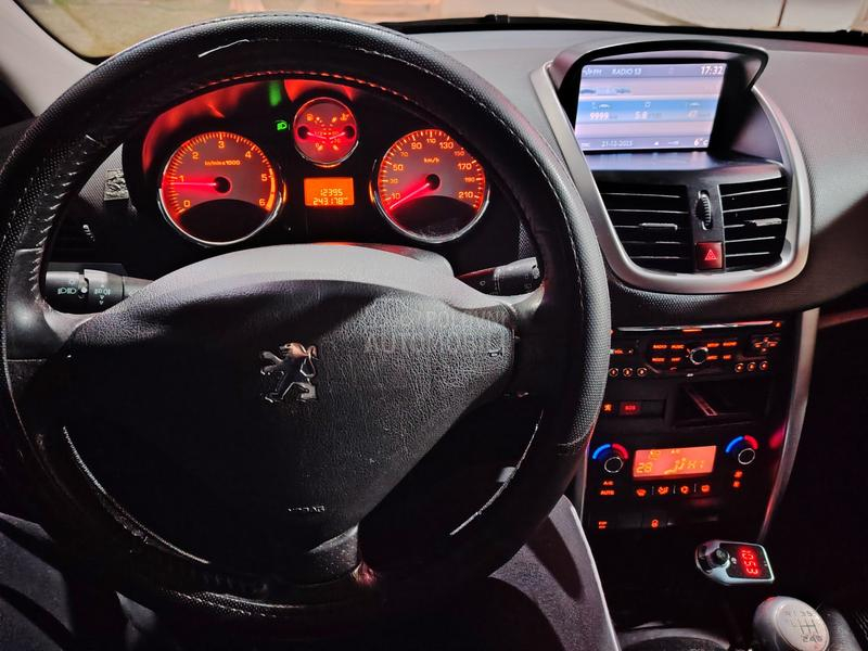 Peugeot 207 1.6 e-Hdi OUTDOOR