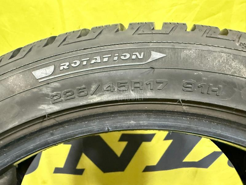 Fulda 225/45 R17 Zimska