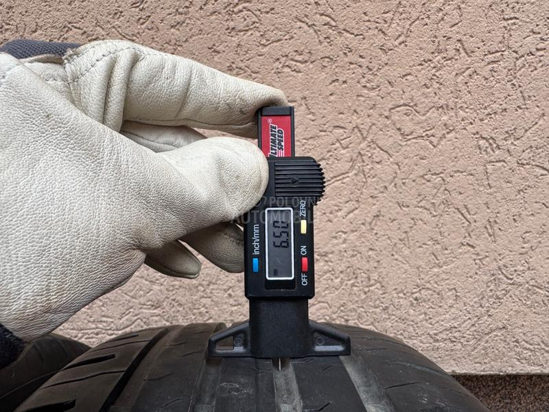 Continental 215/60 R17 Letnja