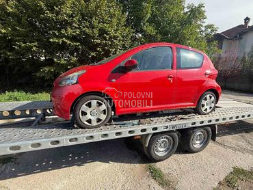 Toyota Aygo Delovi 2009. god. -  kompletan auto u delovima