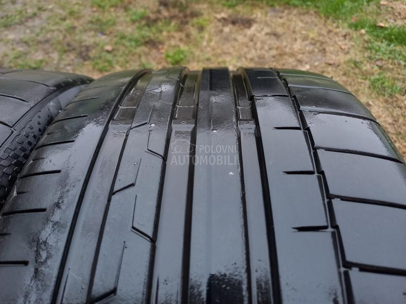 Continental 235/35 R19 Letnja