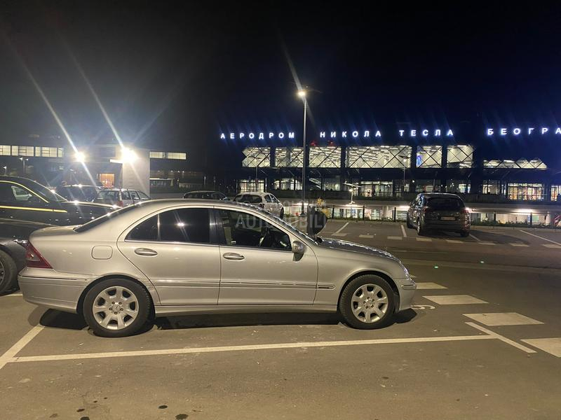 Mercedes Benz C 220 