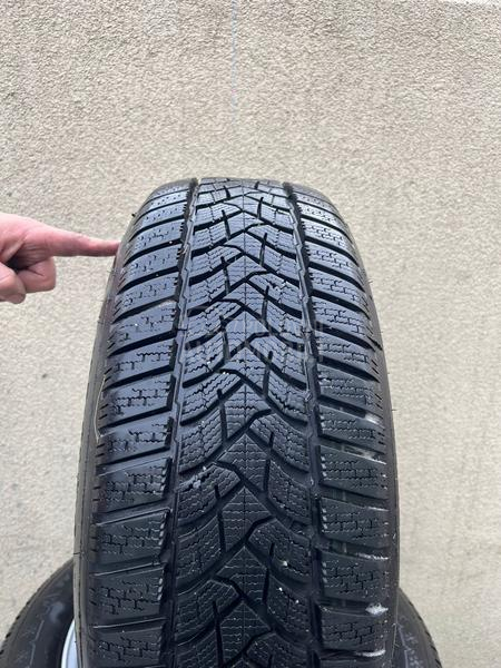 Dunlop 205/60 R16 Zimska