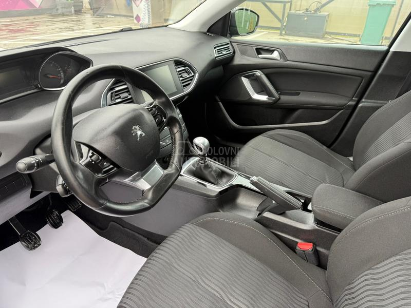 Peugeot 308 1.6HDI/LED