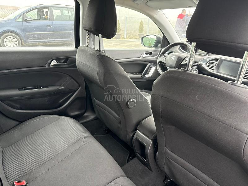 Peugeot 308 1.6HDI/LED