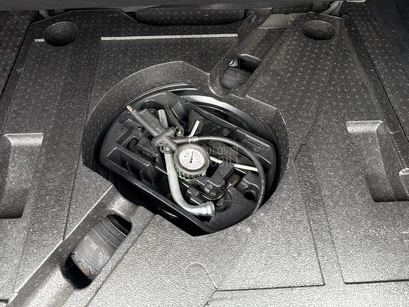 Peugeot 308 1.6HDI/LED