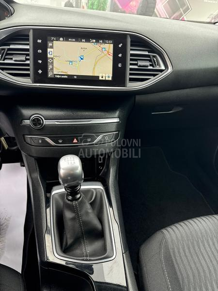 Peugeot 308 1.6HDI/LED