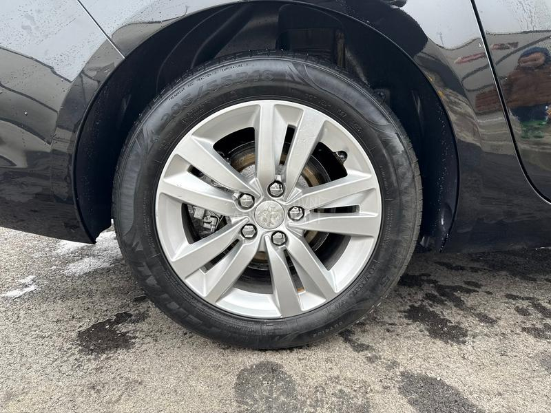 Peugeot 308 1.6HDI/LED