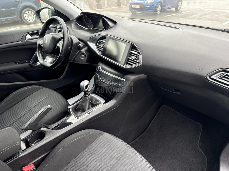 Peugeot 308 1.6HDI/LED