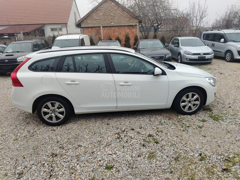 Volvo V60 2,0 D3