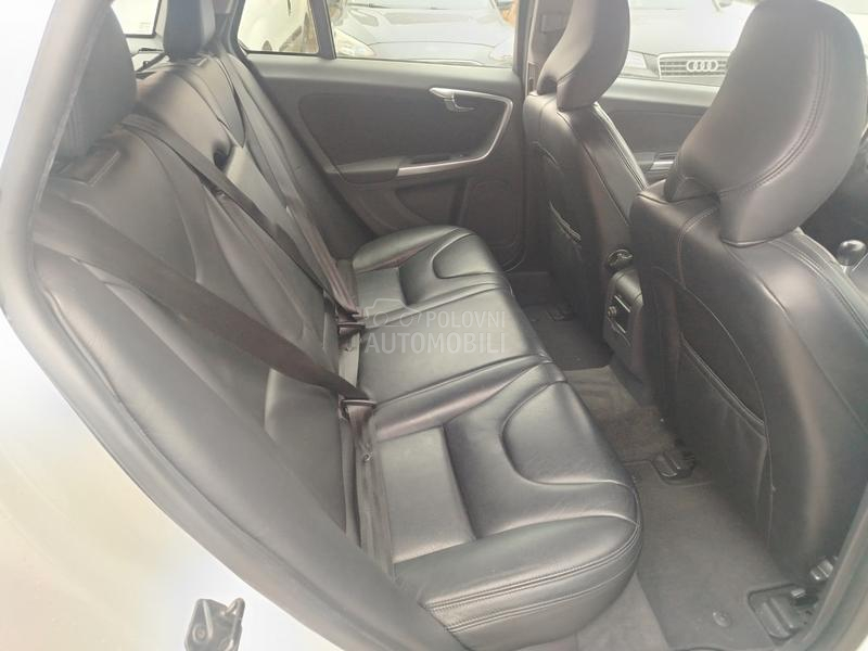 Volvo V60 2,0 D3