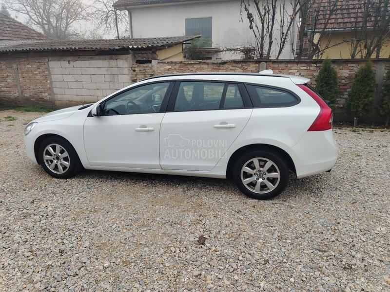 Volvo V60 2,0 D3