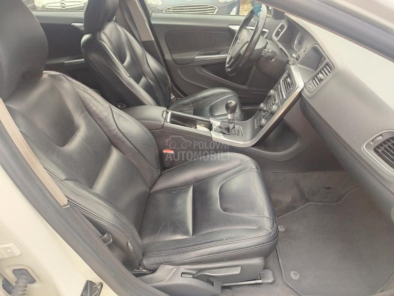 Volvo V60 2,0 D3