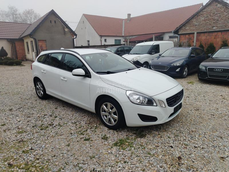 Volvo V60 2,0 D3