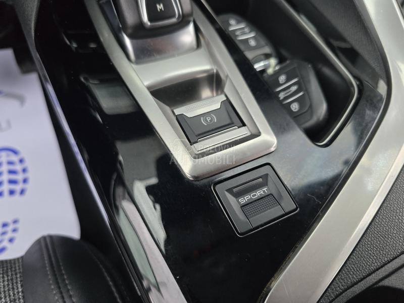 Peugeot 3008 1.5HDI ALLURE