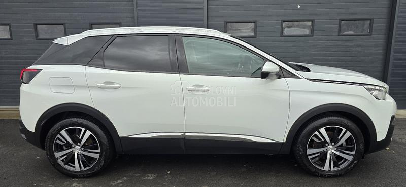 Peugeot 3008 1.5HDI ALLURE