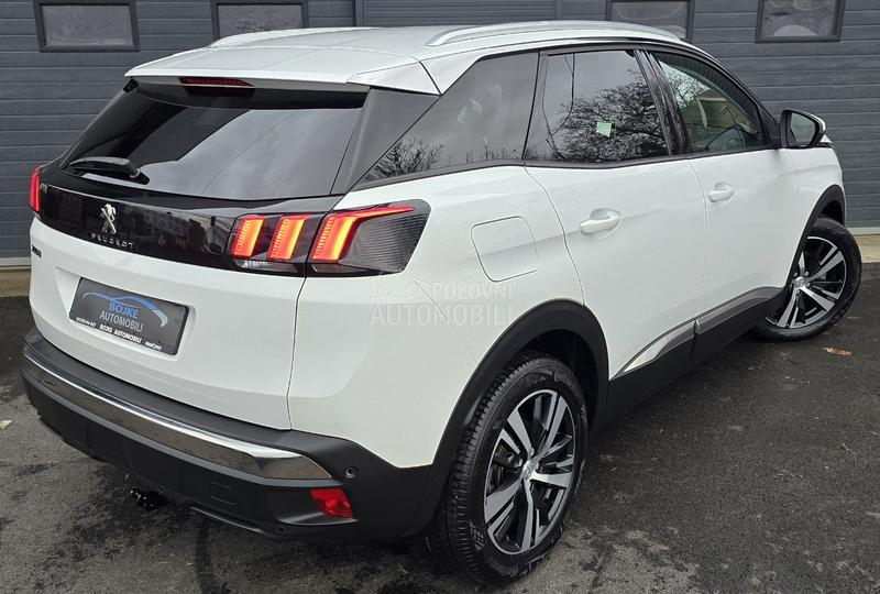 Peugeot 3008 1.5HDI ALLURE