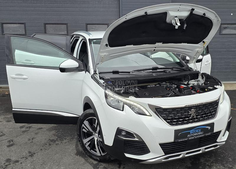 Peugeot 3008 1.5HDI ALLURE