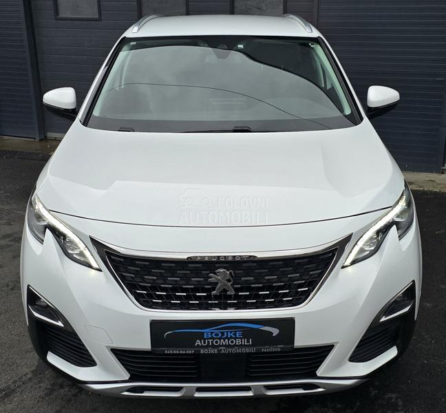 Peugeot 3008 1.5HDI ALLURE