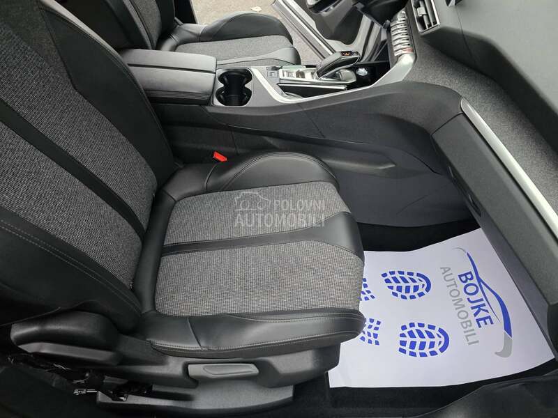 Peugeot 3008 1.5HDI ALLURE