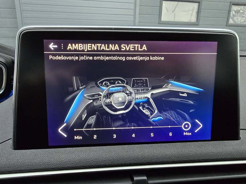 Peugeot 3008 1.5HDI ALLURE