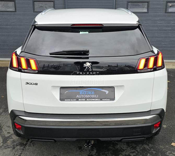 Peugeot 3008 1.5HDI ALLURE