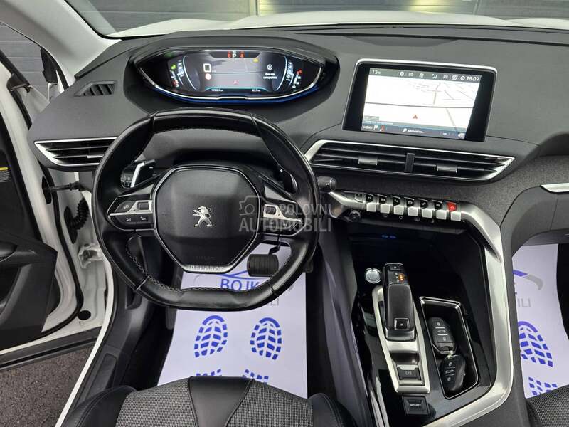 Peugeot 3008 1.5HDI ALLURE