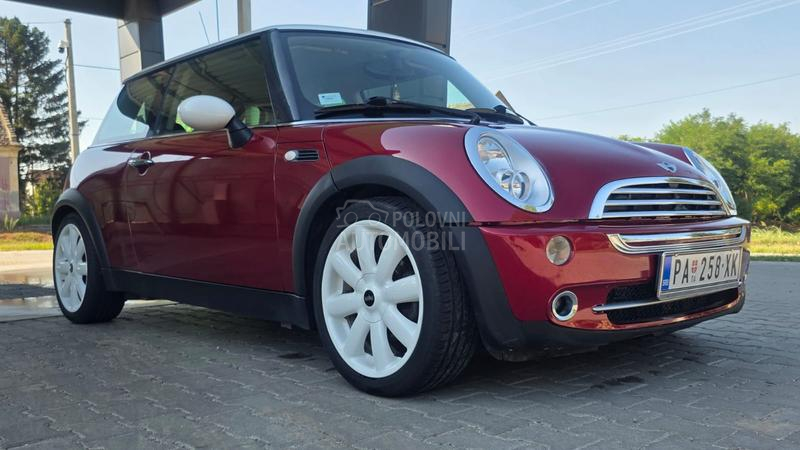 MINI Cooper 1.6i