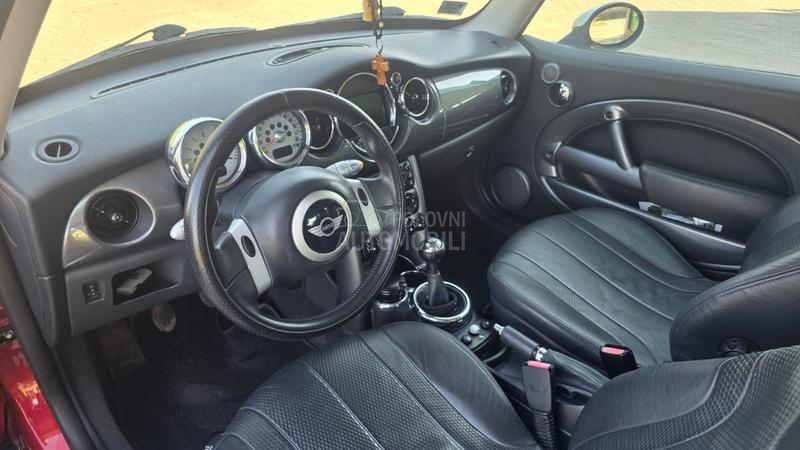 MINI Cooper 1.6i