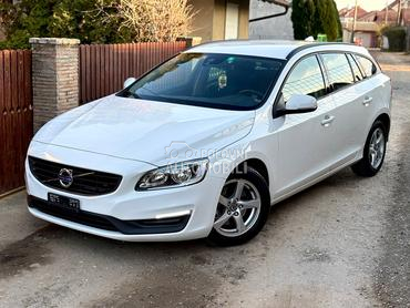 Volvo V60 2.0 D4 190/ CH/