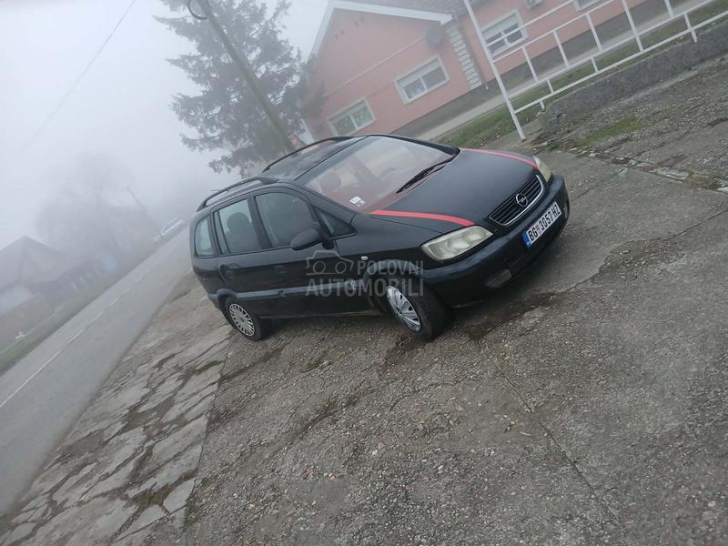 Opel Zafira 