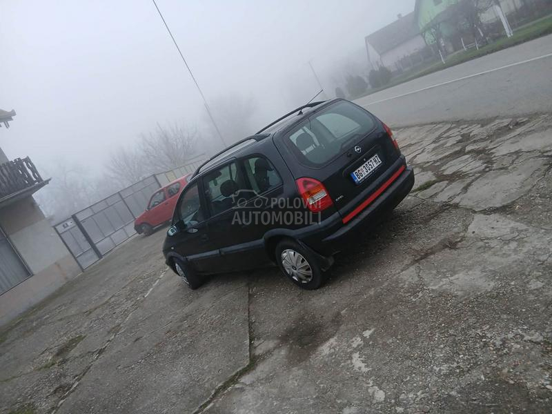 Opel Zafira 
