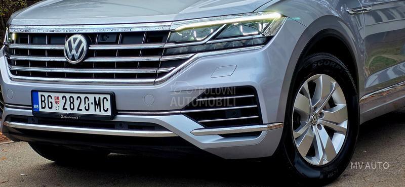 Volkswagen Touareg 3.0 V6 286hp MATRIX