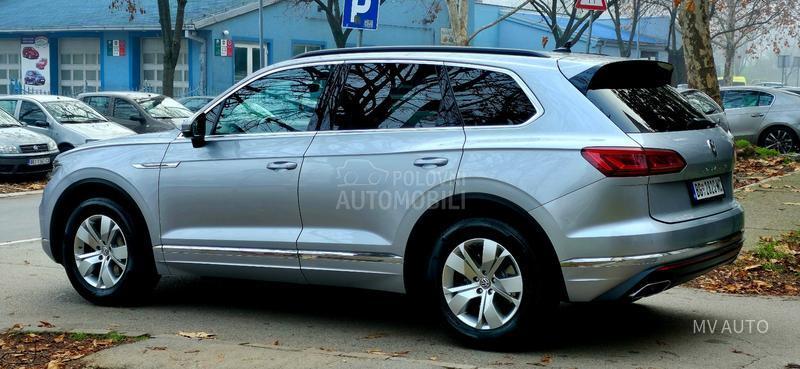 Volkswagen Touareg 3.0 V6 286hp MATRIX