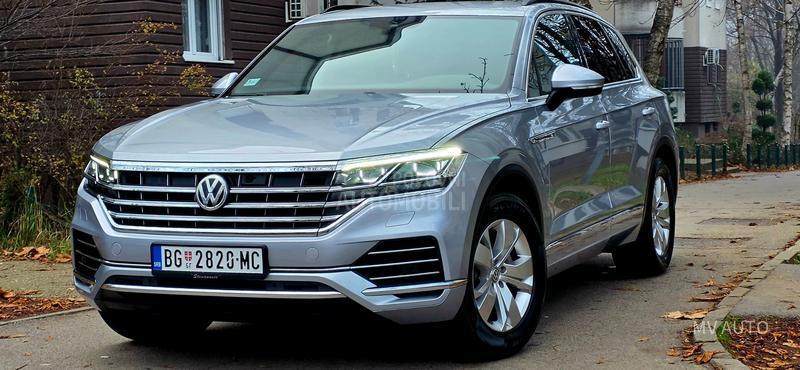 Volkswagen Touareg 3.0 V6 286hp MATRIX