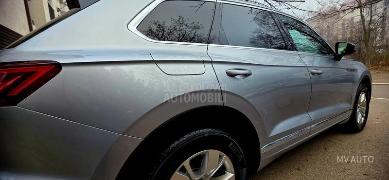 Volkswagen Touareg 3.0 V6 286hp MATRIX