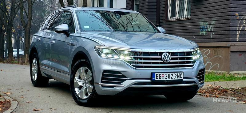 Volkswagen Touareg 3.0 V6 286hp MATRIX