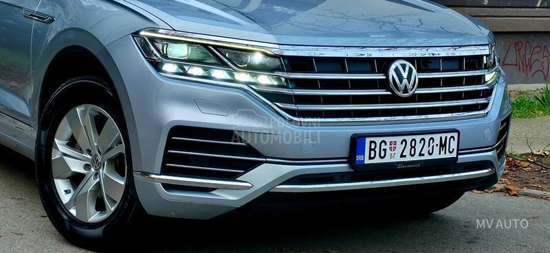 Volkswagen Touareg 3.0 V6 286hp MATRIX