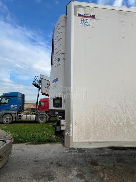 Lamberet Carier Vector