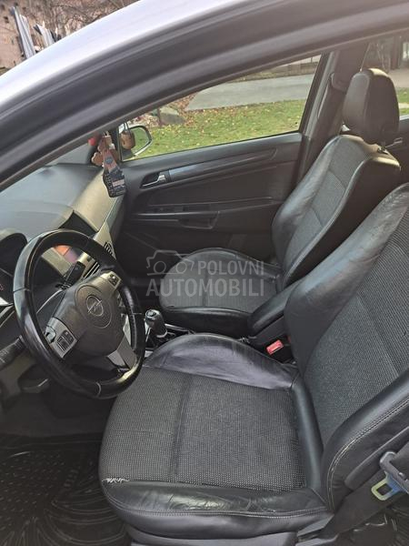 Opel Astra H 