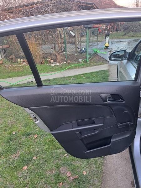 Opel Astra H 