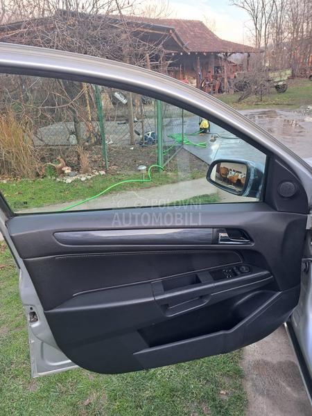 Opel Astra H 