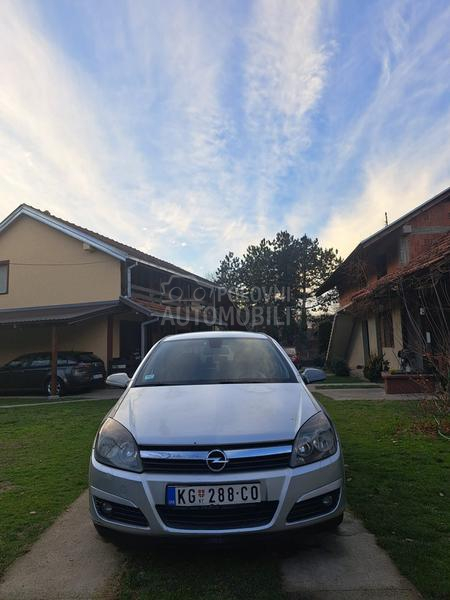 Opel Astra H 