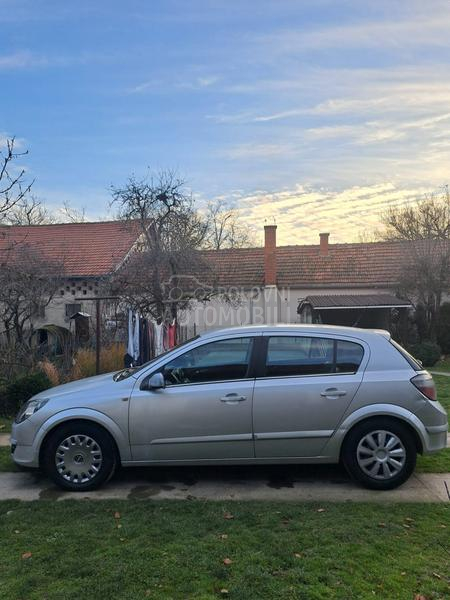 Opel Astra H 