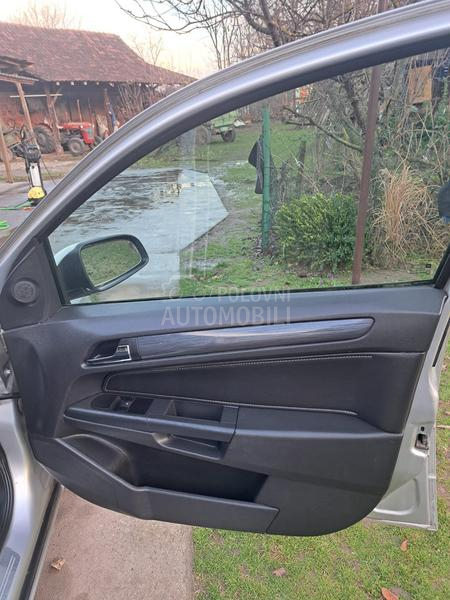 Opel Astra H 