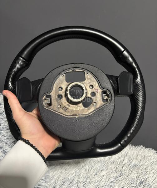 Zasecen volan sa siftericama