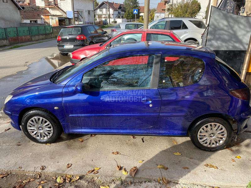 Peugeot 206 