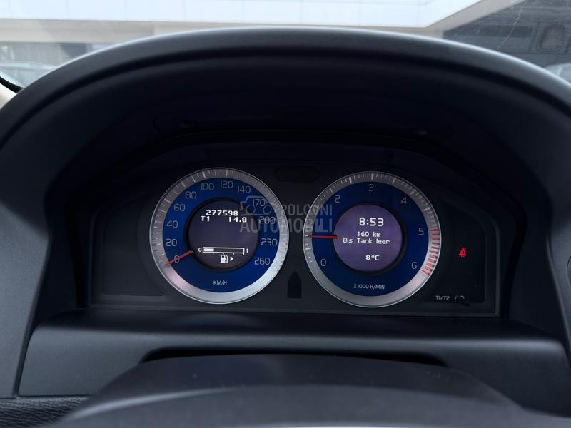 Volvo XC60 4x4 R- DESIGN CH